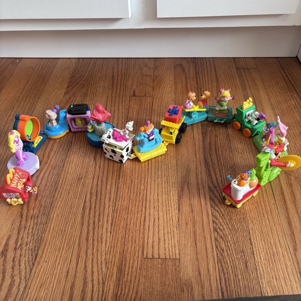 McDonalds Happy Meal 1994 Happy Birthday‎ COMPLETE SET
